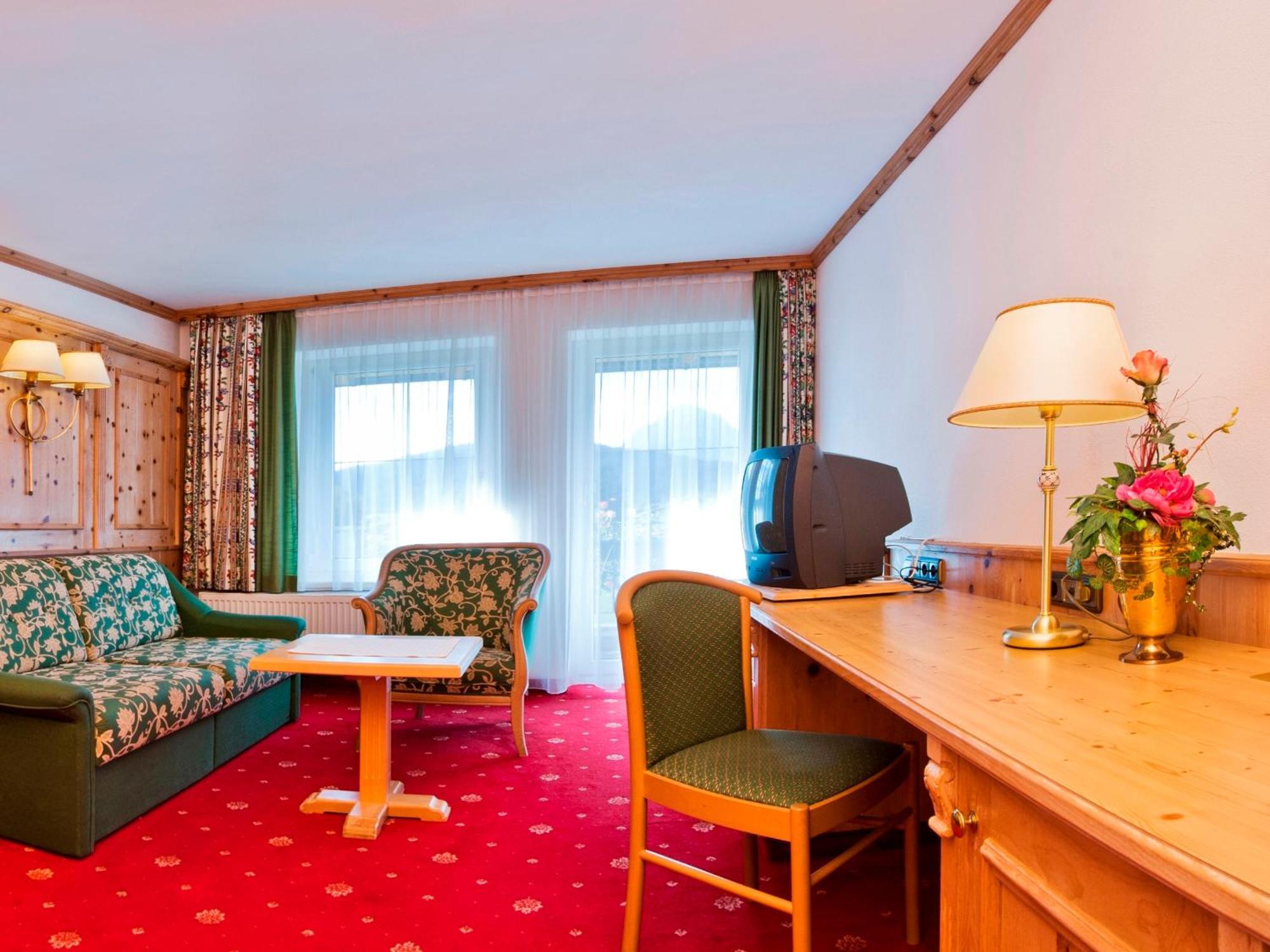 Wellnesshotel Schoenruh - Adults Only Seefeld in Tirol Exterior photo